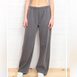 Nwot brandy Melville Anastasia sweatpants